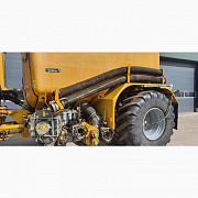 Самохідний розкидач органічних добрив Challenger Terra Gator 2244, Київська область. Украина