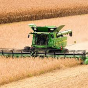 Підприємство шукає комбайни провідних виробників для збирання врожаю 2021 року, Київська область. Україна