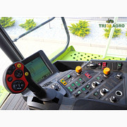 Комбайн Claas Lexion 600 (2007), Київська область. Україна