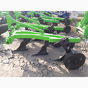 Польський плуг 3х25 Bomet (Польща), Київська область. Україна