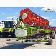 Жниварка зернова Claas V900, Київська область. Україна