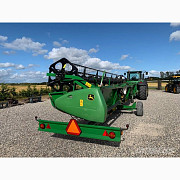 Жниварка JOHN DEERE 630 R, Київська область. Україна